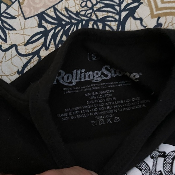 NWOT the Rolling Stones Black Kids T-Shirt small - Picture 2 of 3